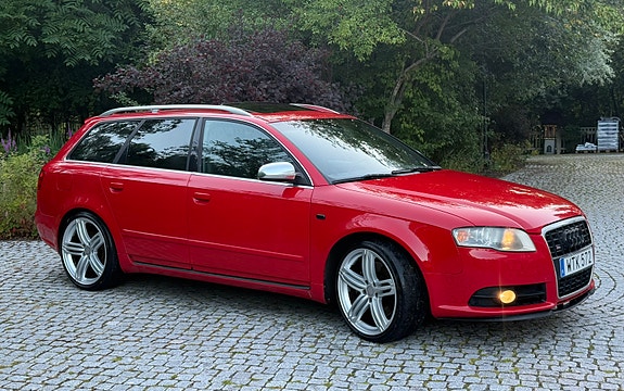 Audi S4 3 of 9