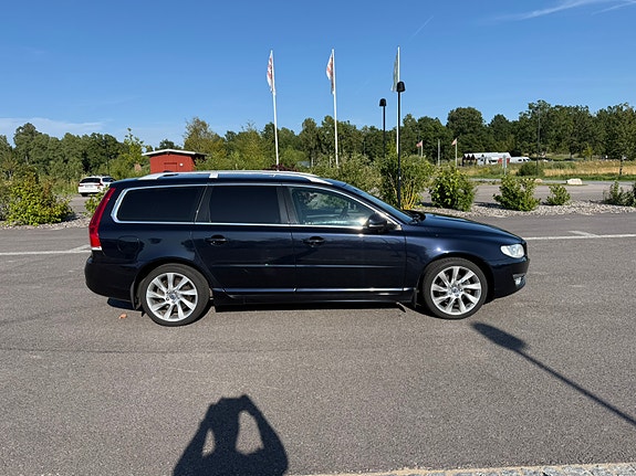 Volvo V70 4 of 14