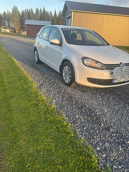 Volkswagen Golf VI 5 of 9