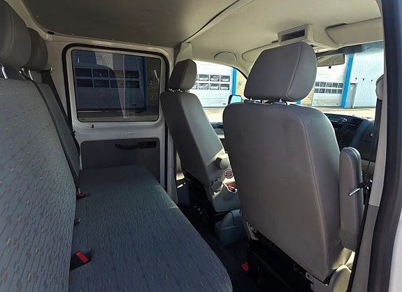 Volkswagen Transporter 10 of 14