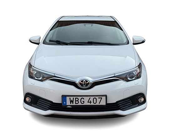 Toyota Auris 2 of 15