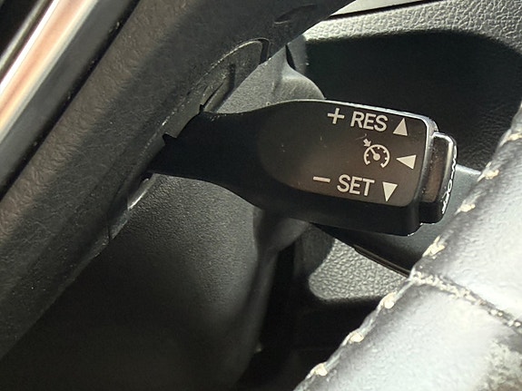 Toyota Auris 13 of 15