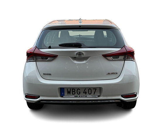 Toyota Auris 5 of 15