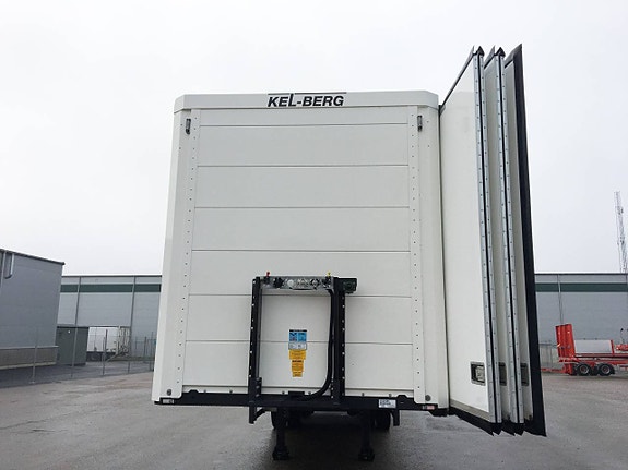 Kel-Berg 2-axlad citytrailer öppningsbar sida 27ppl Zepro 20 of 24