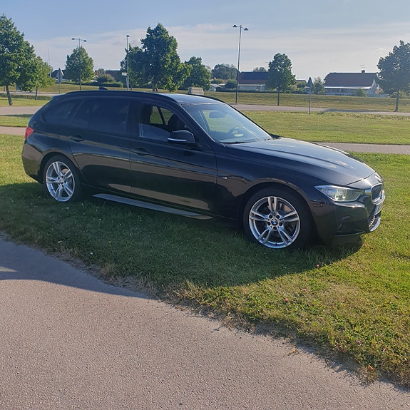 BMW 328i 4 of 12