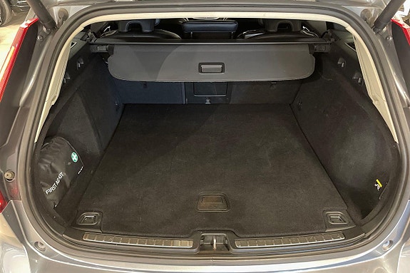 Volvo V60 21 of 25