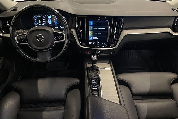 Volvo V60 10 of 25