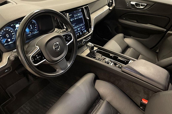 Volvo V60 9 of 25