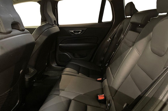 Volvo V60 19 of 25