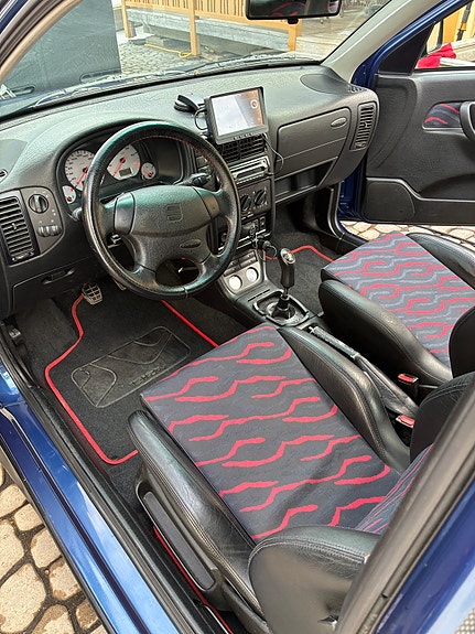 Seat Ibiza 4 of 6