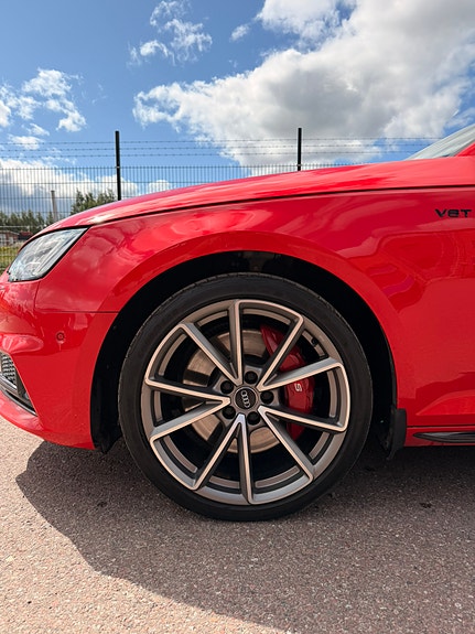 Audi S4 4 of 10