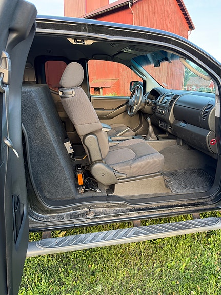 Nissan Navara 8 of 11