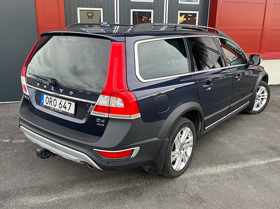 Volvo XC70 6 of 22