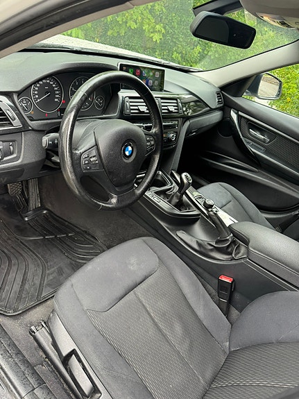 BMW 320d 5 of 7