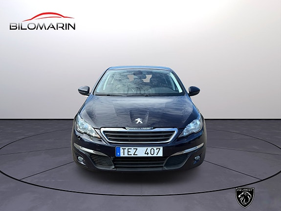 Peugeot 308 8 of 15