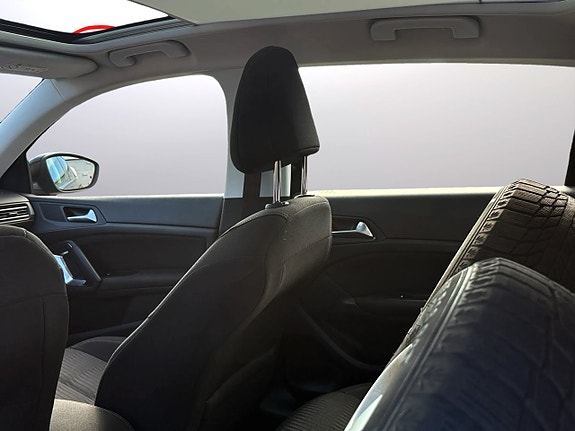 Peugeot 308 10 of 15