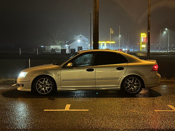 Saab 9-3 2 of 7