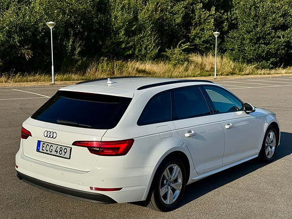 Audi A4 4 of 12