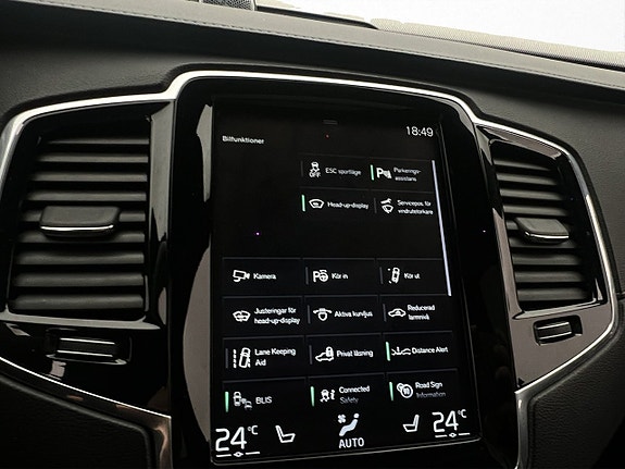 Volvo XC90 22 of 30