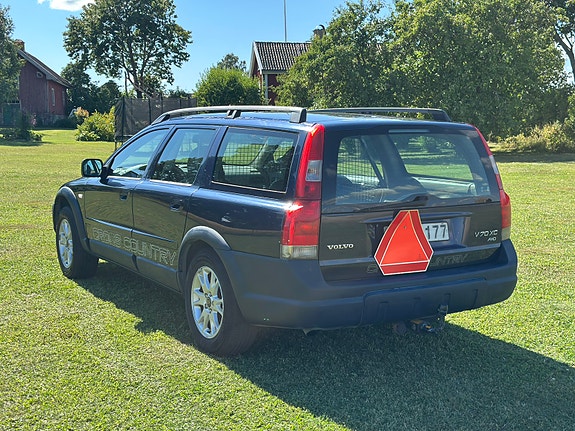 Volvo XC70 4 of 7