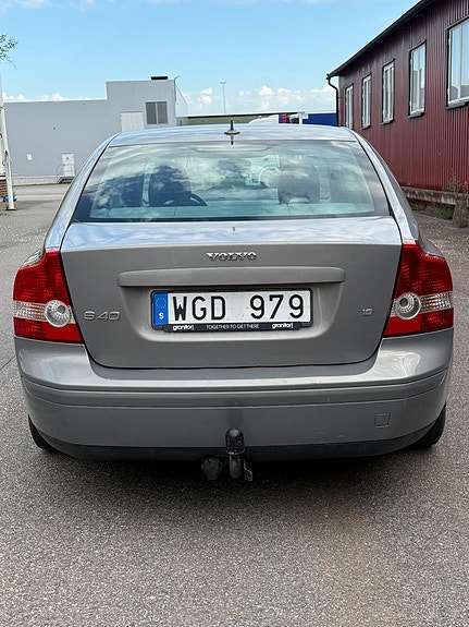 Volvo S40 4 of 9