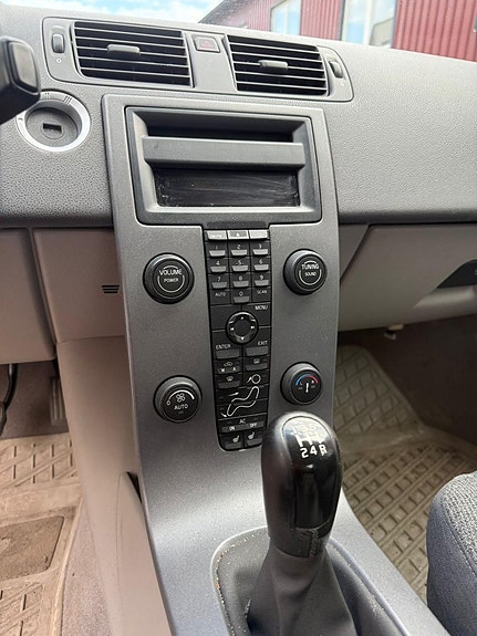 Volvo S40 7 of 9
