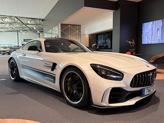Mercedes-Benz AMG GT R 3 of 30