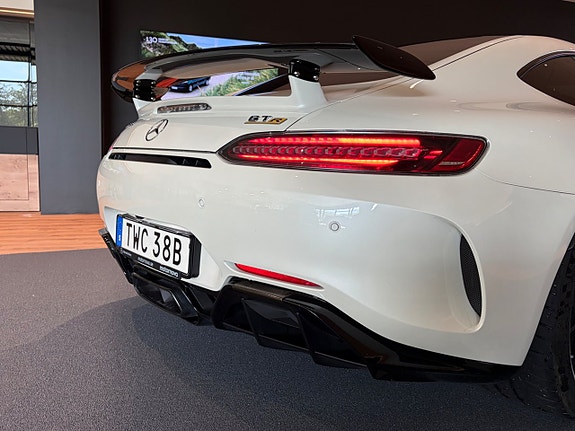 Mercedes-Benz AMG GT R 7 of 30