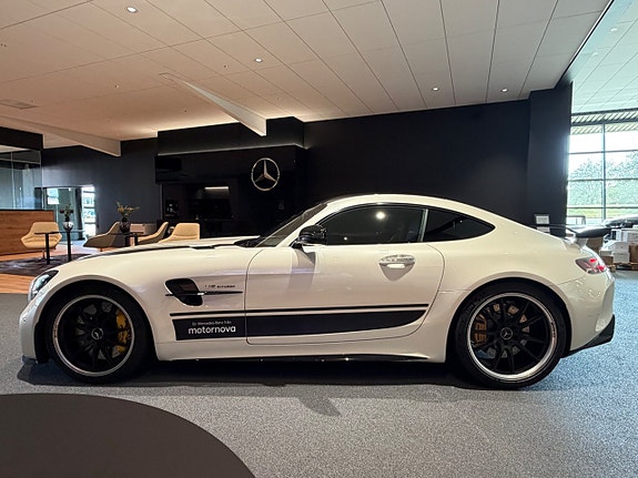Mercedes-Benz AMG GT R 2 of 30