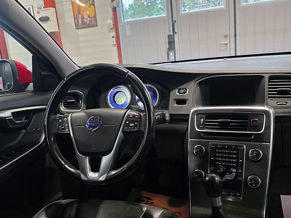 Volvo V60 16 of 24