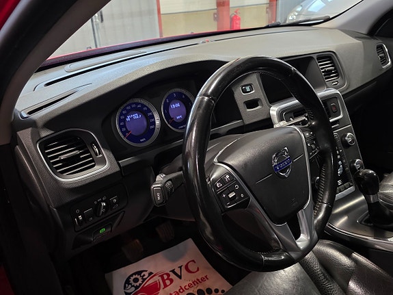 Volvo V60 7 of 24