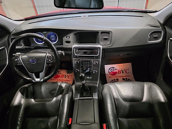 Volvo V60 15 of 24