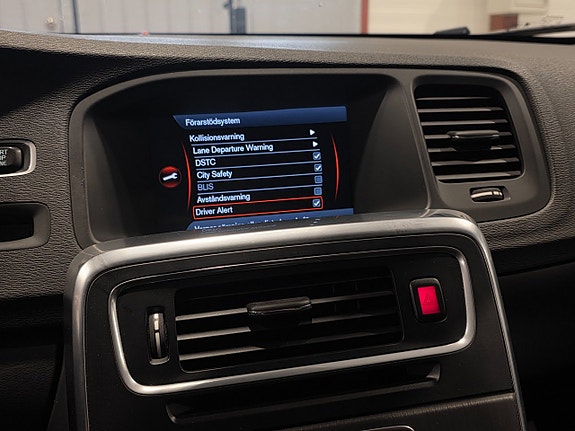 Volvo V60 20 of 24