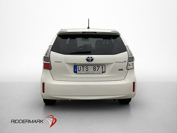 Toyota Prius+ 6 of 30