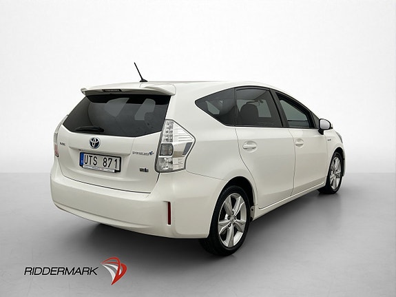 Toyota Prius+ 8 of 30