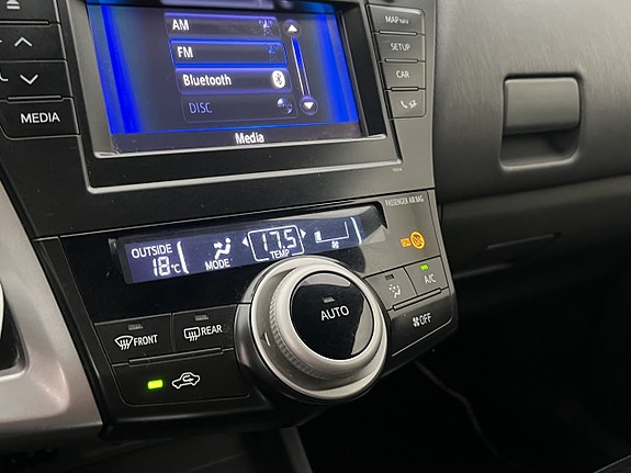 Toyota Prius+ 27 of 30