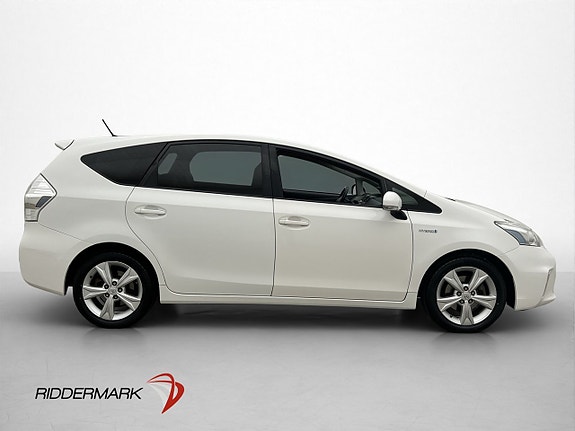 Toyota Prius+ 9 of 30