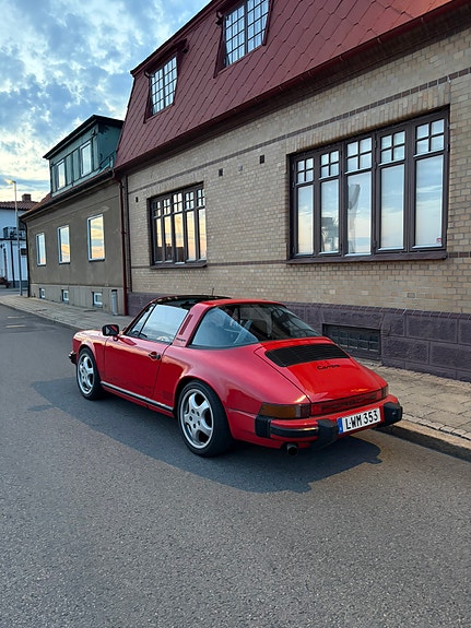 Porsche 911 Targa 3 of 7