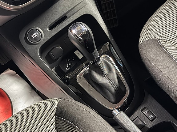 Renault Captur 16 of 21
