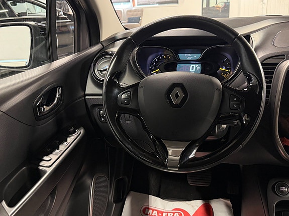 Renault Captur 12 of 21