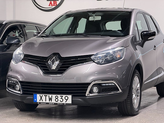 Renault Captur 3 of 21
