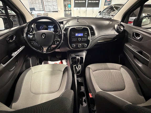 Renault Captur 10 of 21
