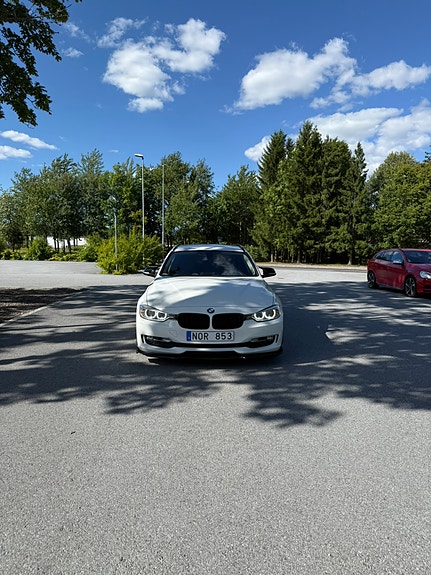 BMW 320d 4 of 10