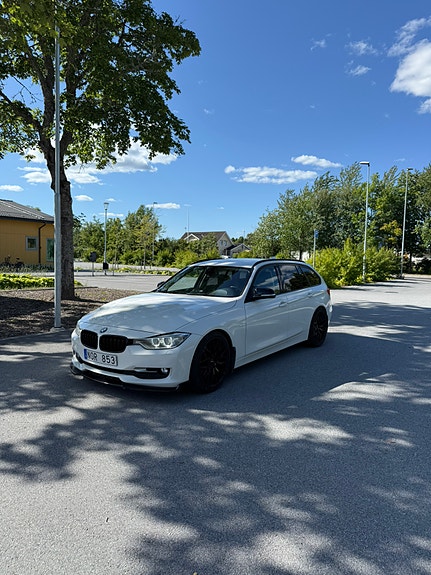 BMW 320d 3 of 10