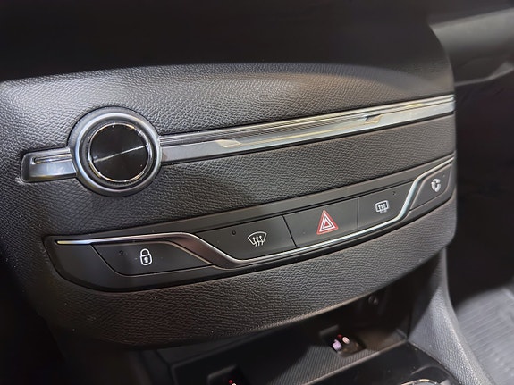 Peugeot 308 17 of 29