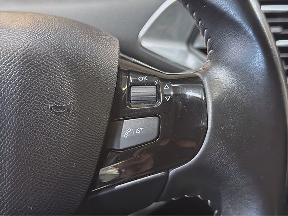 Peugeot 308 24 of 29