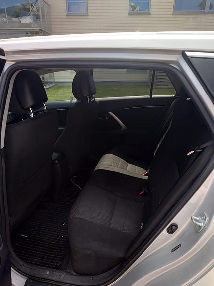 Toyota Avensis 8 of 8