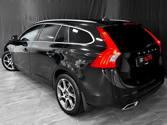 Volvo V60 10 of 30
