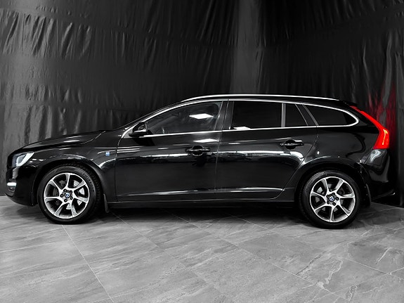 Volvo V60 8 of 30