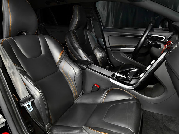 Volvo V60 30 of 30